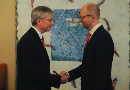 Prime Minister of Ukraine A. Yatsenyuk meets with UWC President E. Czolij in Ottawa (15.07.2015)