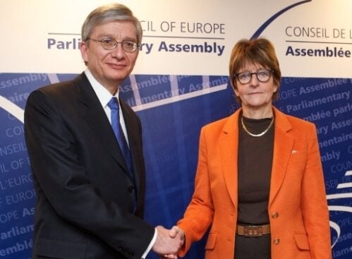 UWC President Eugene Czolij discusses Ukraine crisis with PACE President Anne Brasseur (21.02.2014)