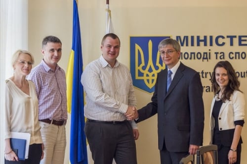 UWC delegation meets government officials in Ukraine (04.09.2014)