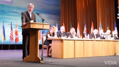 UWC President Addresses V World Forum of Ukrainians