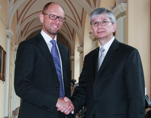 UWC President meets with the President of Ukraine, Minister for Foreign Affairs and Opposition Leaders (30.08.2013)