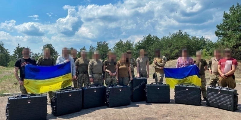 Unite With Ukraine та Mriya Aid успішно доправили 10 безпілотників Fury захисникам на передовій