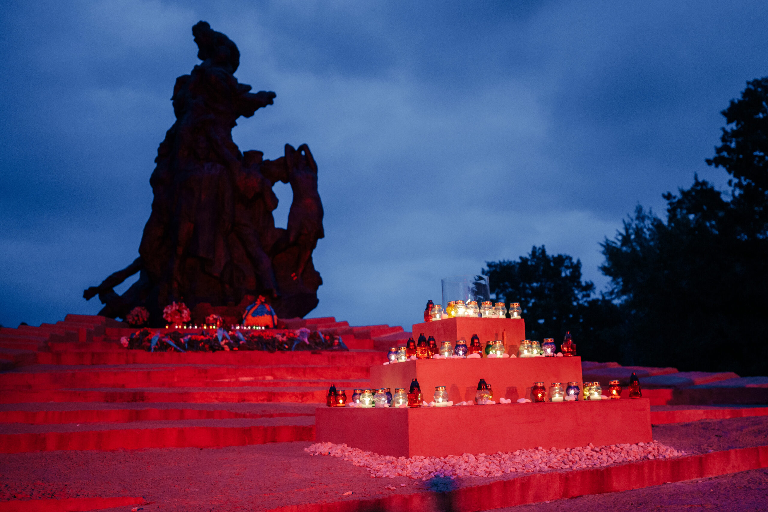 Ukraine and the world honor the memory of the victims of Babyn Yar. PHOTOS.