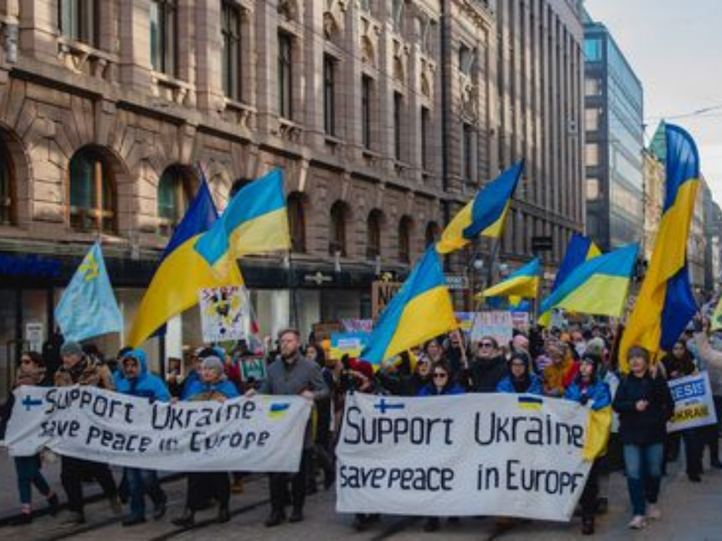 #StandWithUkraine світові громади в підтримці українського народу #StandWithUkraine світові громади в підтримці українського народу