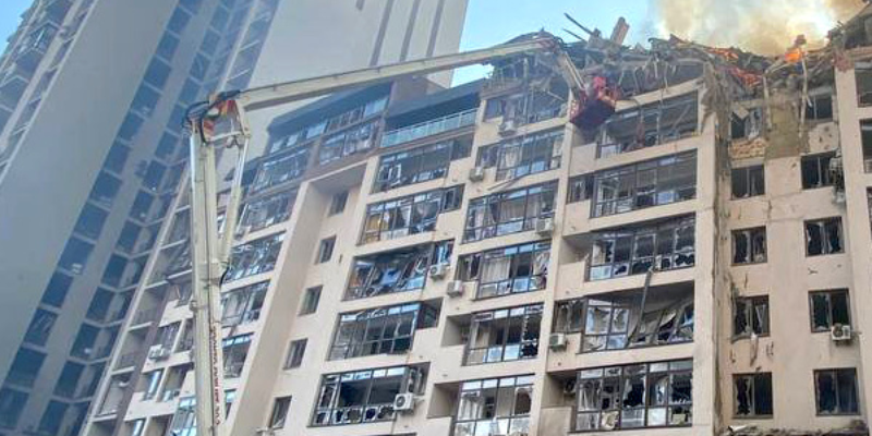 Russian terrorists commit more war crimes – shelling many peaceful Ukrainian cities Russian terrorists commit more war crimes – shelling many peaceful Ukrainian cities