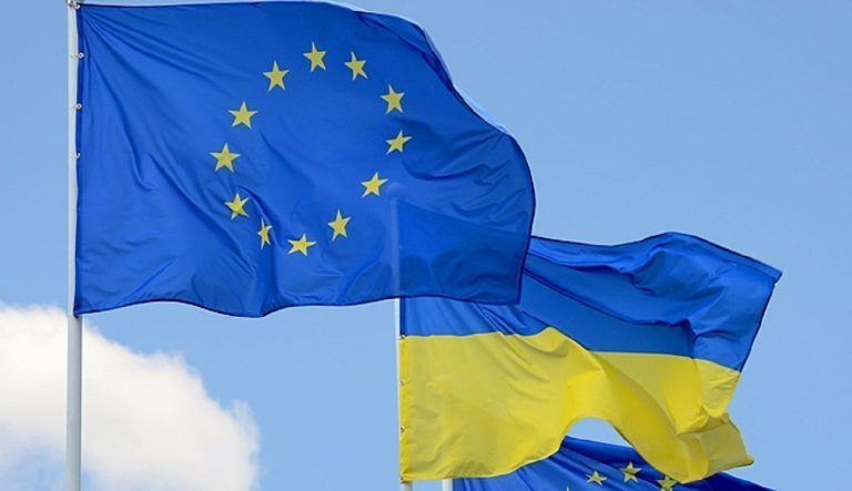 Європарламент рекомендував дати Україні статус кандидата на вступ до ЄС