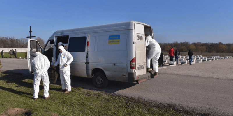 50 for 50: Ukraine and Russia exchange bodies of fallen soldiers in Zaporizhya Oblast 50 for 50: Ukraine and Russia exchange bodies of fallen soldiers in Zaporizhya Oblast