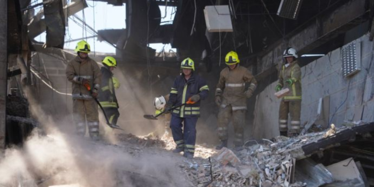 Зростає кількість загиблих внаслідок ракетного удару Росії по Кременчуку