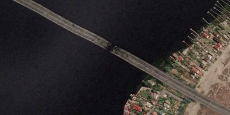 Ukraine hits key Kherson bridge to isolate enemy forces