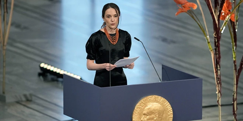 Українська мова вперше прозвучала під час вручення Нобелівської премії Українська мова вперше прозвучала під час вручення Нобелівської премії