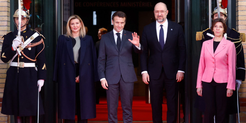 “Bring light to Ukraine!” Ukraine’s allies pledge over €1 billion, 800 generators and 30 million LED bulbs in immediate winter aid “Bring light to Ukraine!” Ukraine’s allies pledge over €1 billion, 800 generators and 30 million LED bulbs in immediate winter aid