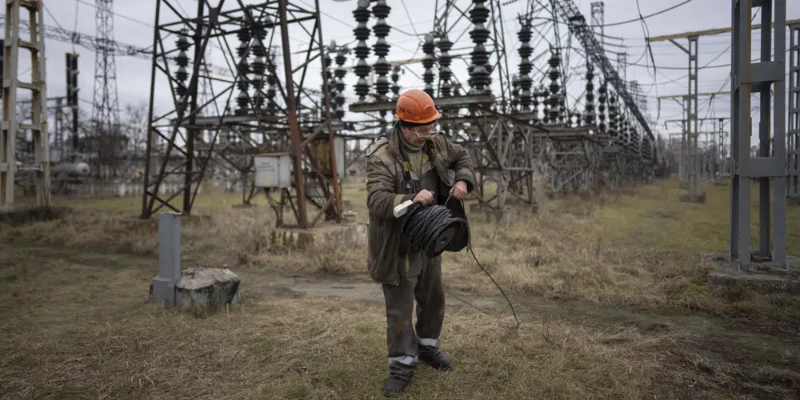 U.S. to provide $125 million for Ukrainian power grid repair