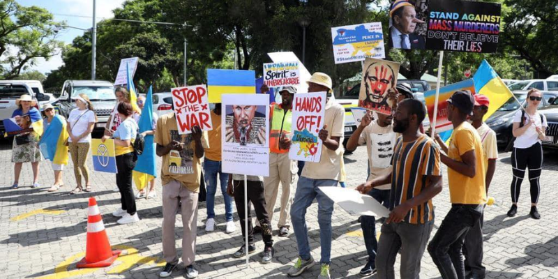 South African Ukrainians protest against Lavrov’s visit