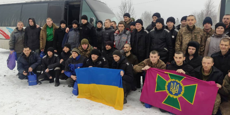 Понад 100 українських захисників звільнено в результаті обміну полоненими