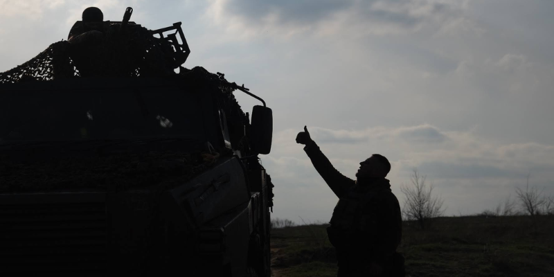 Ukrainian warriors in Bakhmut thank Australia for Bushmasters