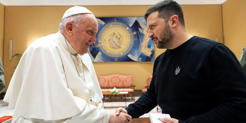 Zelenskyy and the Pope meet at the Vatican