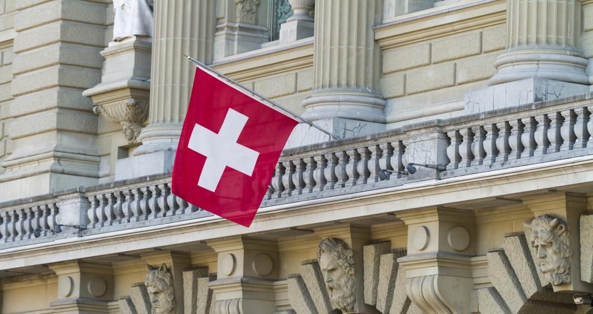 Swiss parliament unblocks weapons re-export