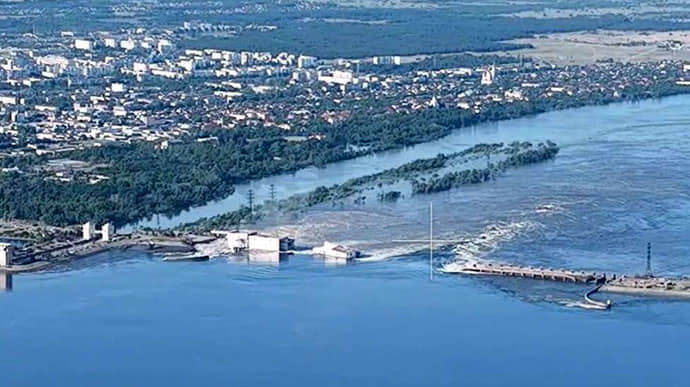 “Biggest man-made disaster in Europe”: Russians blow up Kakhovka HPP