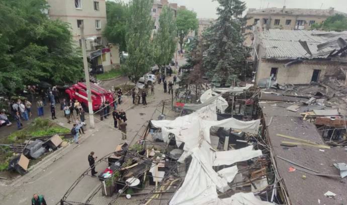 Russians attack pizzeria in Kramatorsk: children killed