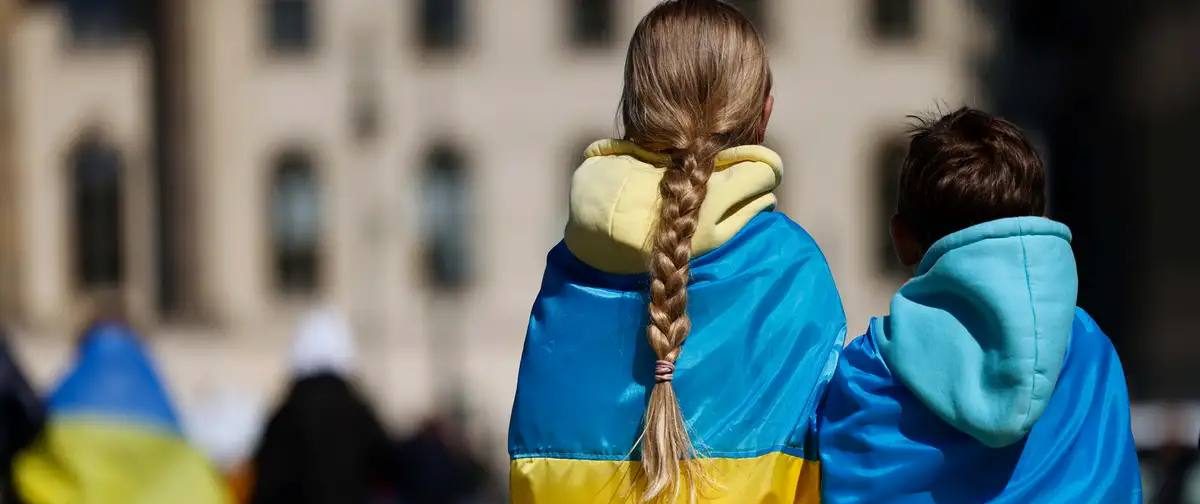 Росіяни масово затримують дітей на окупованих територіях Росіяни масово затримують дітей на окупованих територіях