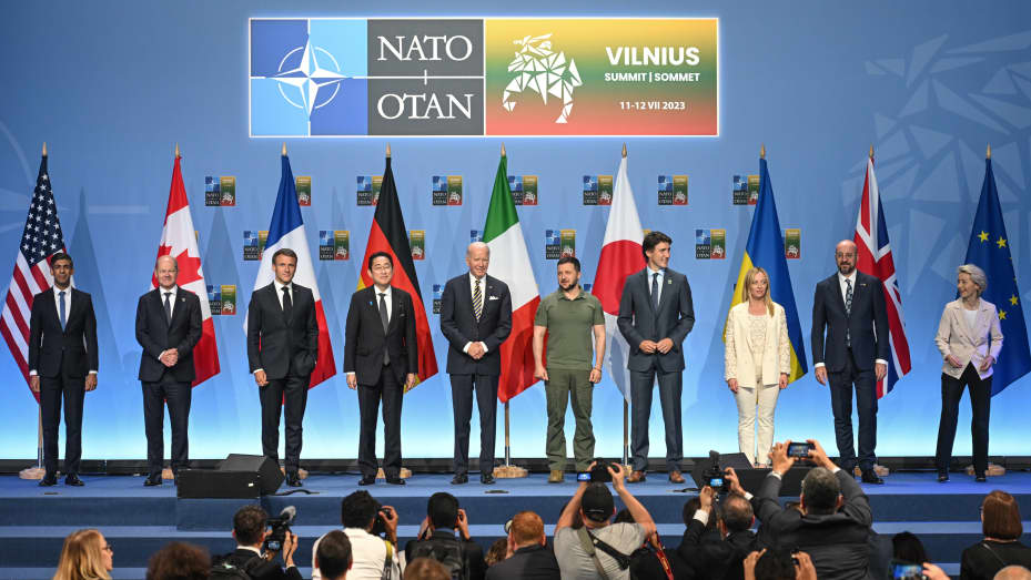 G7 countries adopt security guarantees for Ukraine