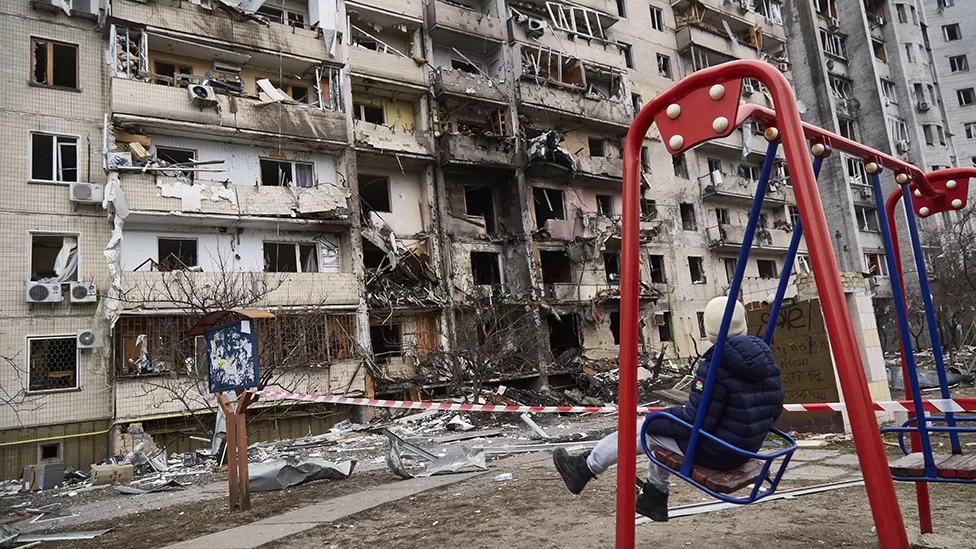 “Human buffer”: Russians in occupied territories use children as shields “Human buffer”: Russians in occupied territories use children as shields