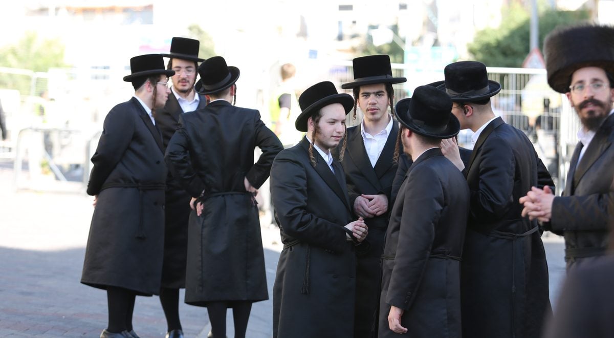 Hasidic jews urged not to go to Ukraine for pilgrimage