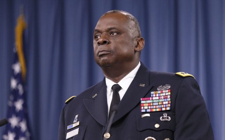Pentagon’s chief: five reasons to support Ukraine