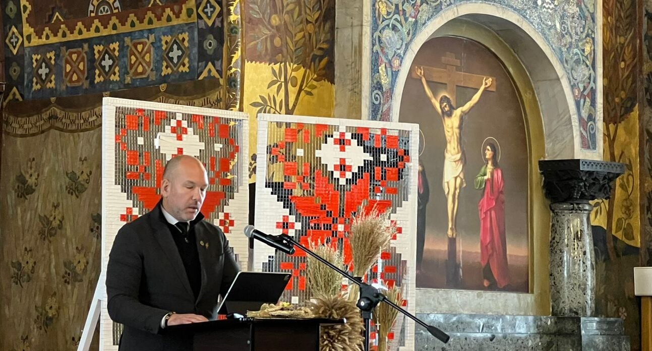 UWC leadership in Ukraine: Paul Grod addresses conference commemorating Holodomor victims