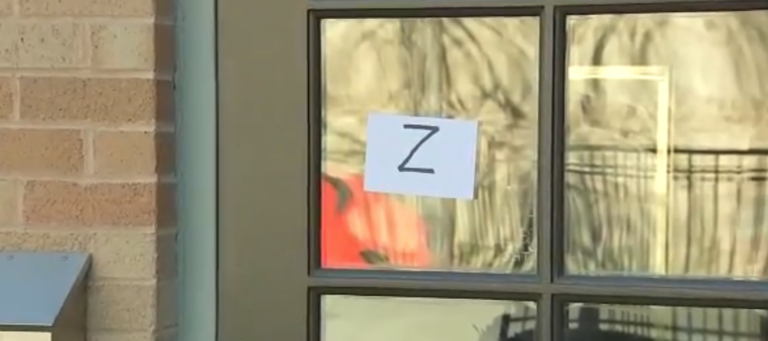 “Z” вандалізм у Чикаго: невідомий понівечив українські будівлі