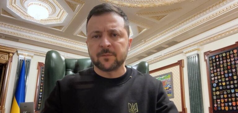 Президент Зеленський: Фундаментальне завдання – зберігати ініціативу і ставати сильнішими