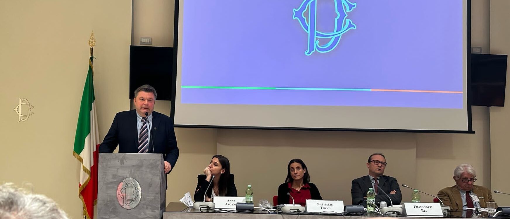 Лідер українців в Італії закликав парламент збільшити допомогу Україні Лідер українців в Італії закликав парламент збільшити допомогу Україні