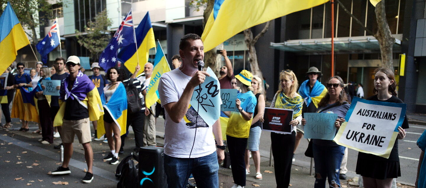 Ukrainian community protests Russian propaganda airing on Australian TV Ukrainian community protests Russian propaganda airing on Australian TV