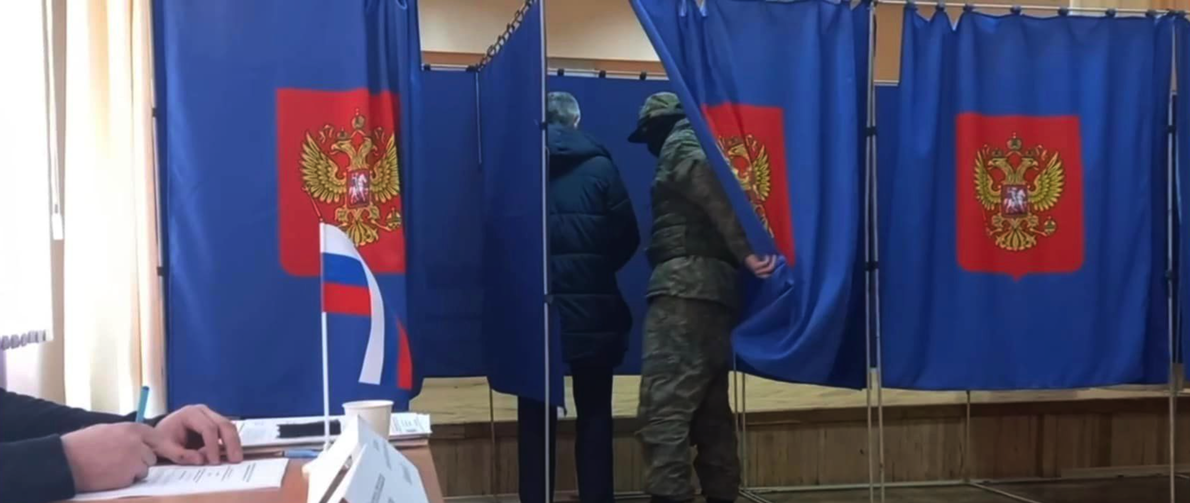 “Голосування” під дулом АК-47: як в окупації провели “вибори” Путіна