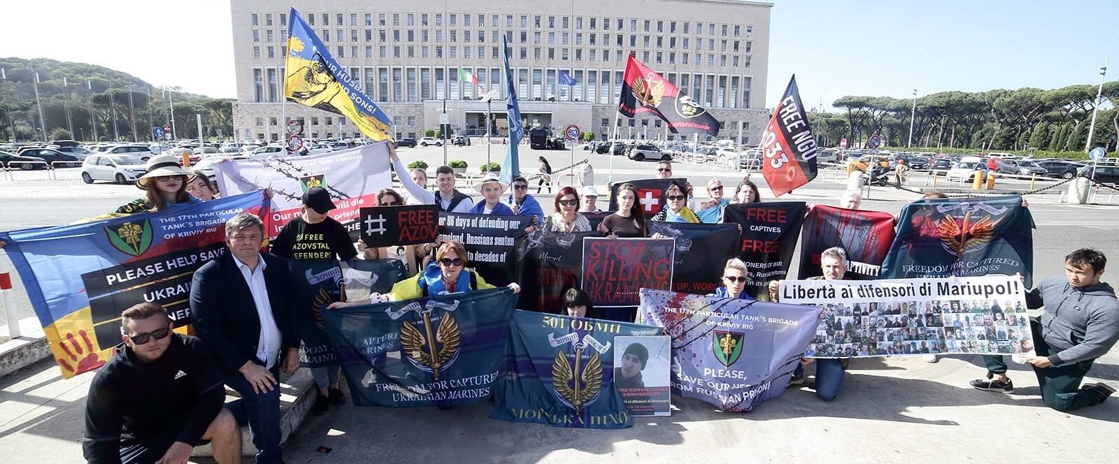 Ukrainians in Italy call on authorities to help free Mariupol defenders