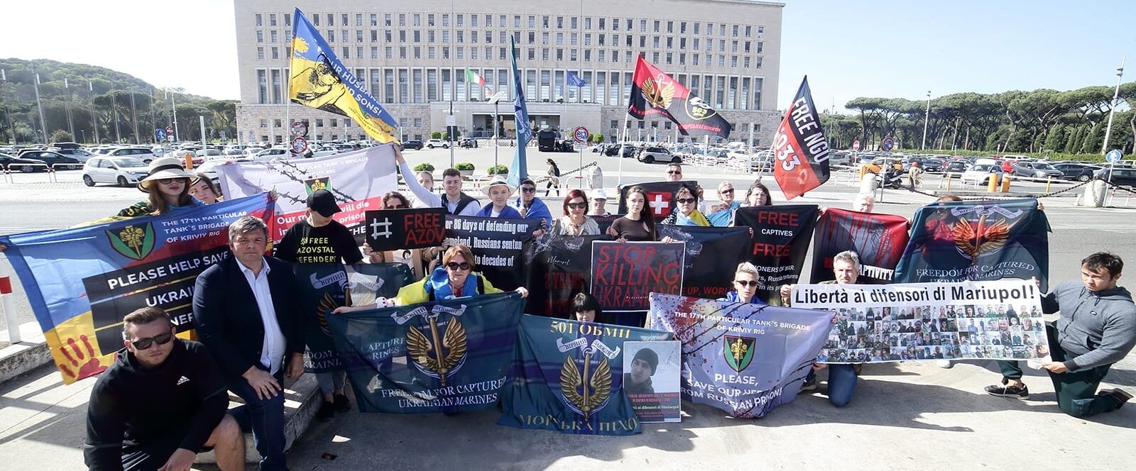 Ukrainians in Italy call on authorities to help free Mariupol defenders