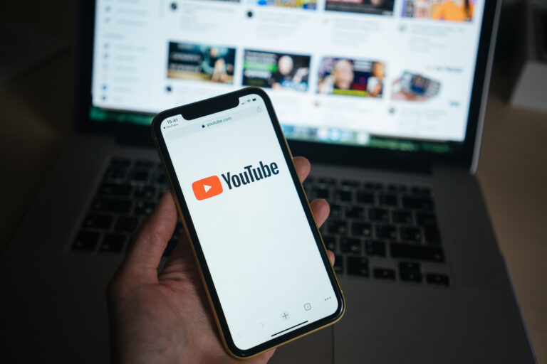YouTube de-russifier tool: protect yourself against Russian propaganda