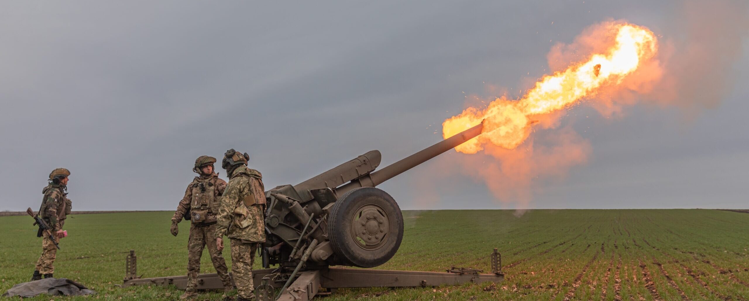 NATO: Russia’s artillery advantage over Ukraine could reach 10:1