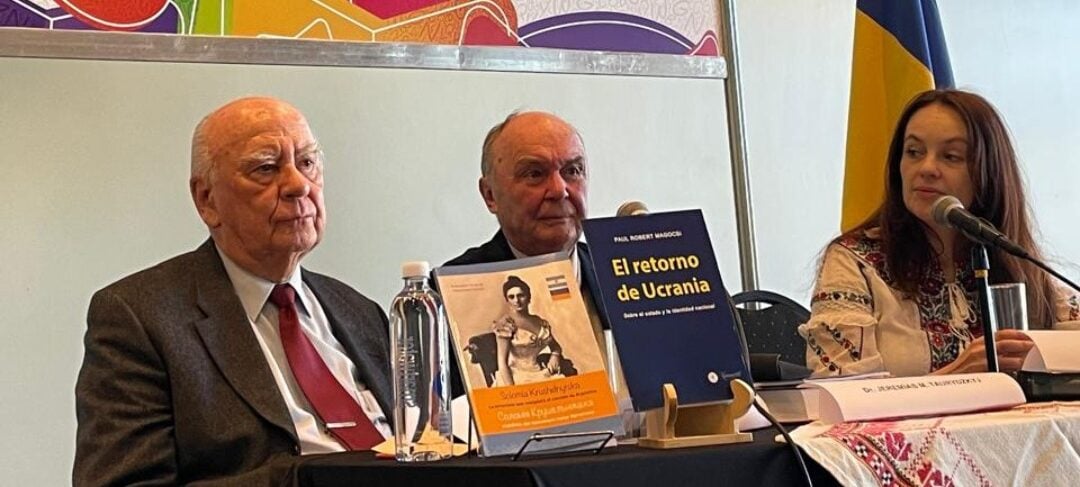 Argentine community promotes literature on Ukrainian history and culture Argentine community promotes literature on Ukrainian history and culture