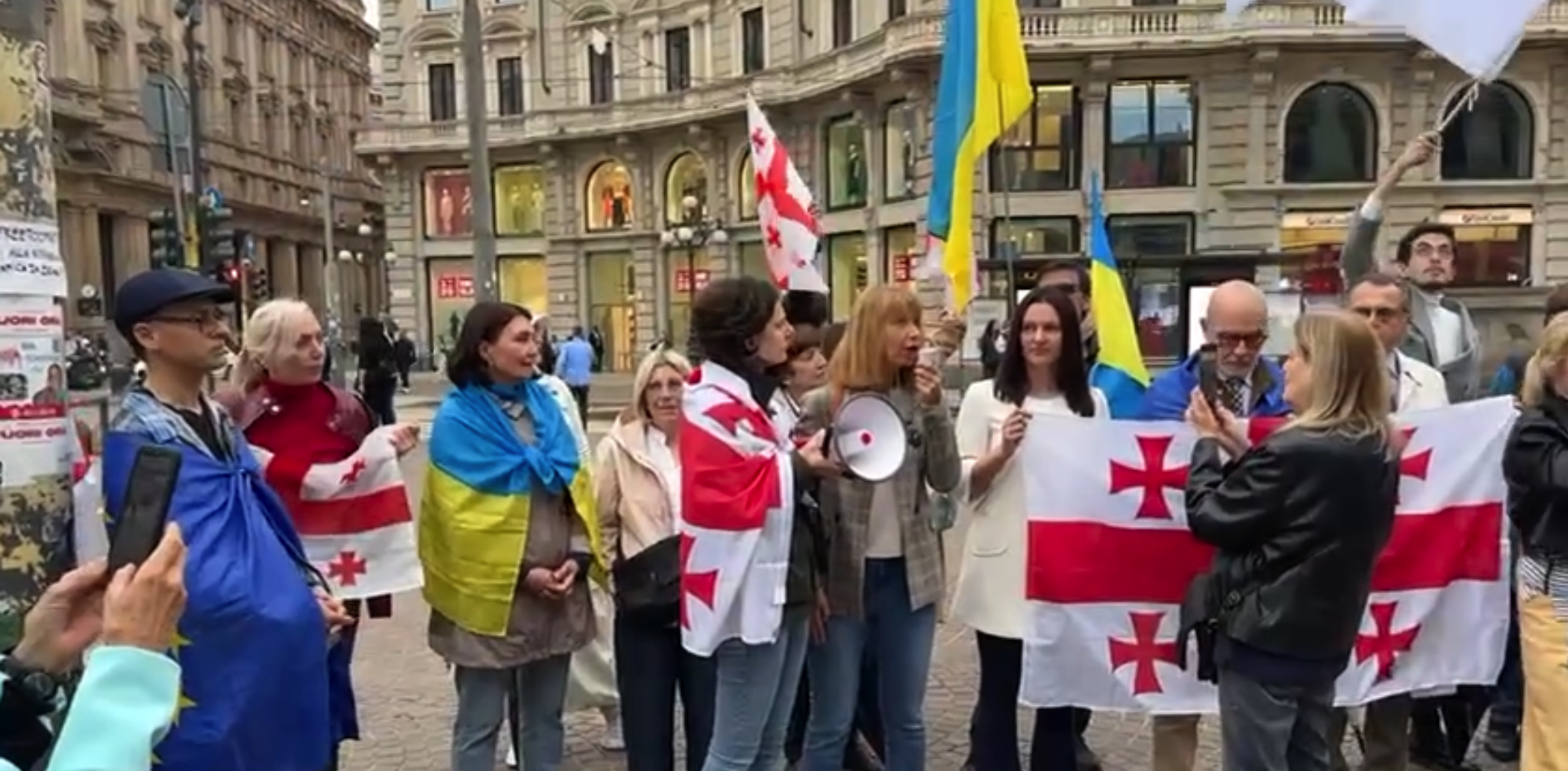 На підтримку європейського майбутнього Грузії: українська громада в Італії мітингує