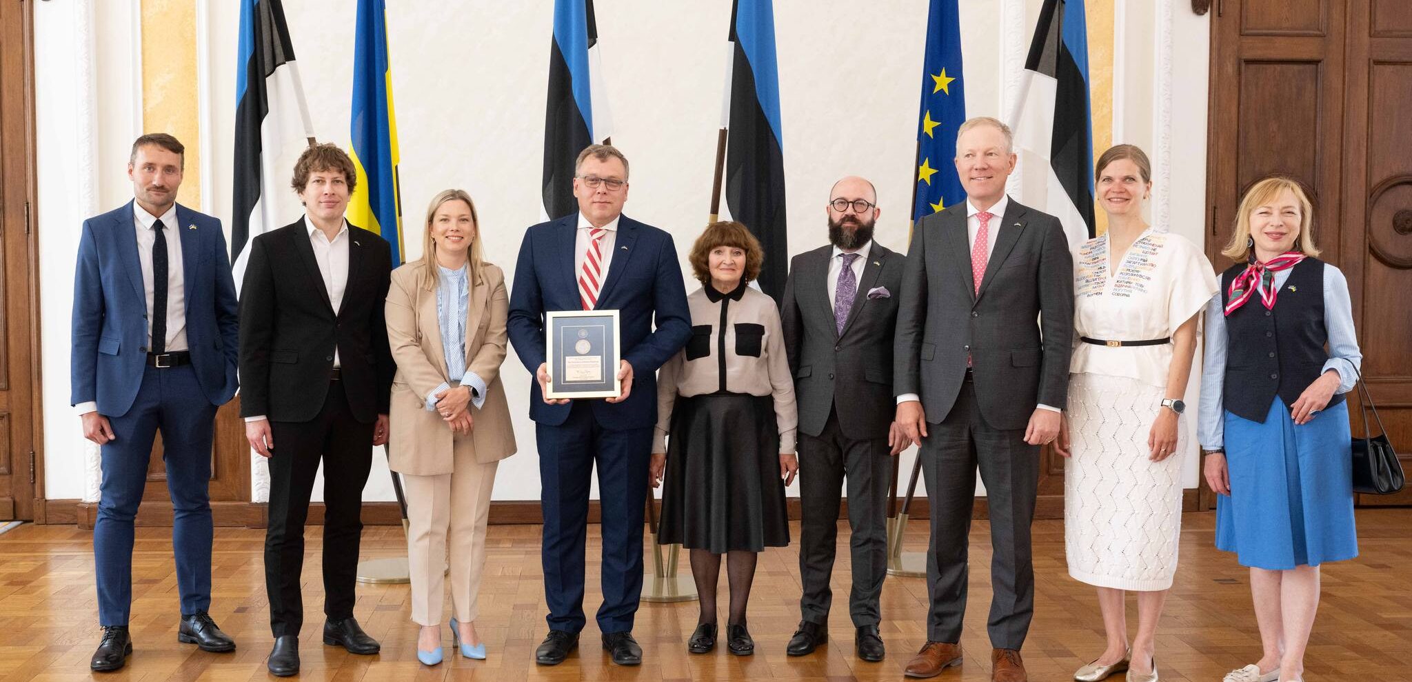 Парламент Естонії прийняв найвищу нагороду СКУ – Медаль Святого Володимира Парламент Естонії прийняв найвищу нагороду СКУ – Медаль Святого Володимира