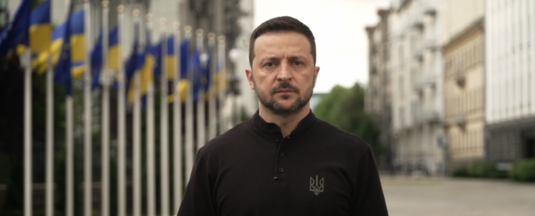 Президент Зеленський: Найбільша увага зараз Донеччині та постачанню нашим силам усього необхідного