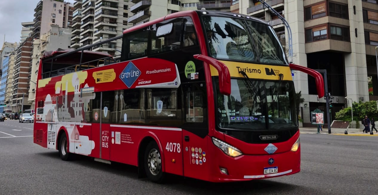 Ukrainian community helps to include Ukrainian audio guide on Buenos Aires buses Ukrainian community helps to include Ukrainian audio guide on Buenos Aires buses