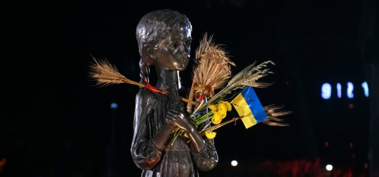 UWC vice president leads discussion on talking to children about the Holodomor