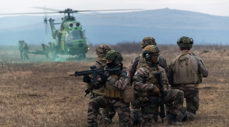 СКУ з лідерами французького суспільства закликають Макрона відправити інструкторів до України