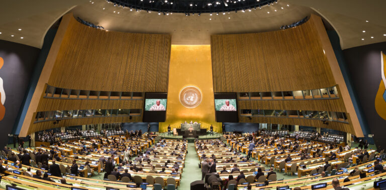 La ONU calificó por primera vez de «agresión» la guerra de Rusia contra Ucrania