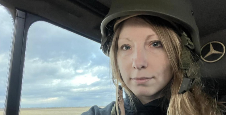 La escritora Victoria Amelina fue premiada póstumamente por su lucha por la libertad de expresión