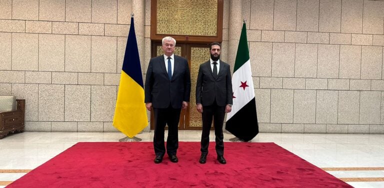 ⁠Ucrania restablecerá relaciones diplomáticas con Siria