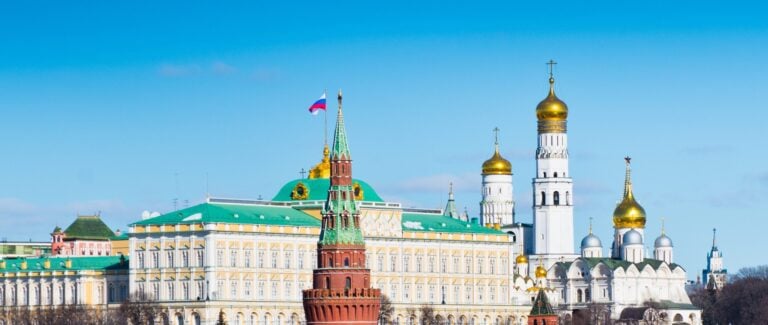 Parlamento Europeo: Rusia falsifica la historia para justificar la agresión