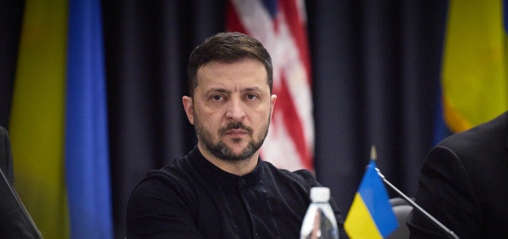Президент Зеленський: Коли об’єднуємося та діємо в єдності, ніхто не є замалим, щоб реально вплинути на історію Президент Зеленський: Коли об’єднуємося та діємо в єдності, ніхто не є замалим, щоб реально вплинути на історію